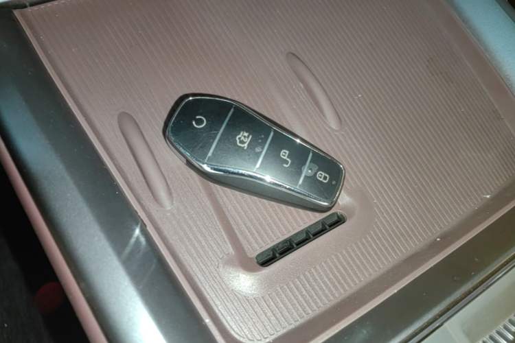 Used BYD Seal 2023 DM-i 1.5T 121km Flagship Model Vehicle Key