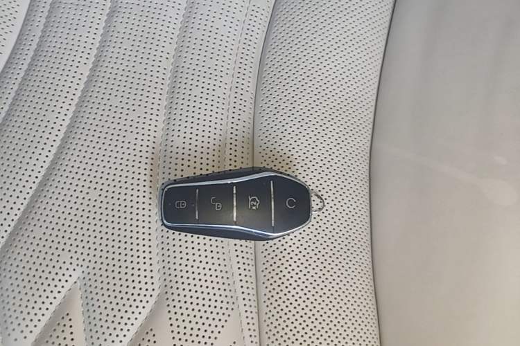 Used BYD Seal 2023 DM-i 1.5T 121km Flagship Model Vehicle Key