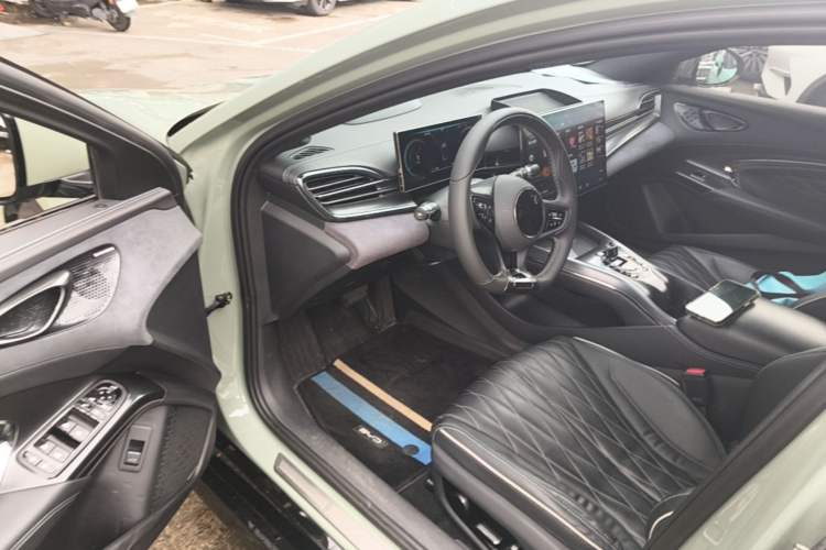 Used BYD Seal 2023 Champion Edition 700km Performance Version Driver Seat