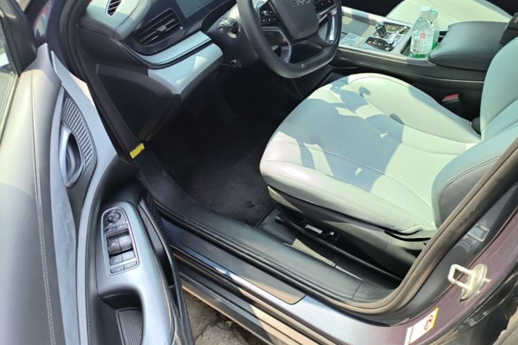 Used BYD Seal 2023 DM-i 1.5L 121km Luxury Model Driver Seat