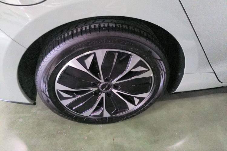 Used BYD Seal 2023 Champion Edition 550km Prestige Model Exterior 8