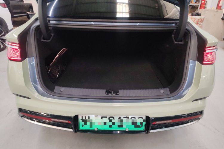Used BYD Seal 2023 DM-i 1.5T 121km Prestige Model Trunk
