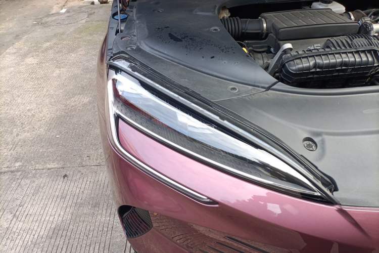 Used BYD Seal 2023 DM-i 1.5L 121km Luxury Model Right Front Headlight