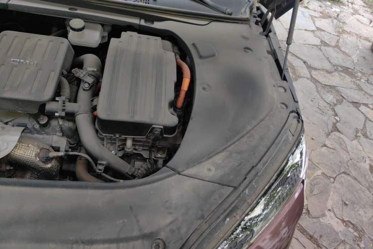 Used BYD Seal 2023 DM-i 1.5T 121km Flagship Model Engine Bay Left