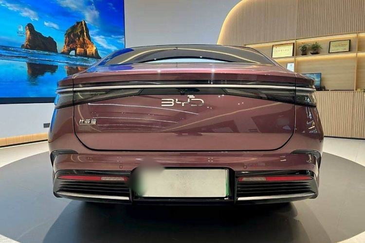 Used BYD Seal 2023 DM-i 1.5T 121km Flagship Model Exterior 2
