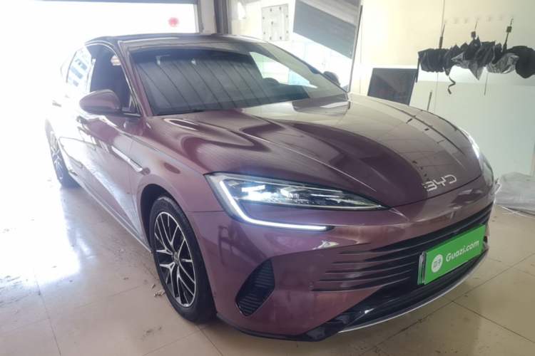 Used BYD Seal 2023 DM-i 1.5T 121km Prestige Model Front Right 45 Deg