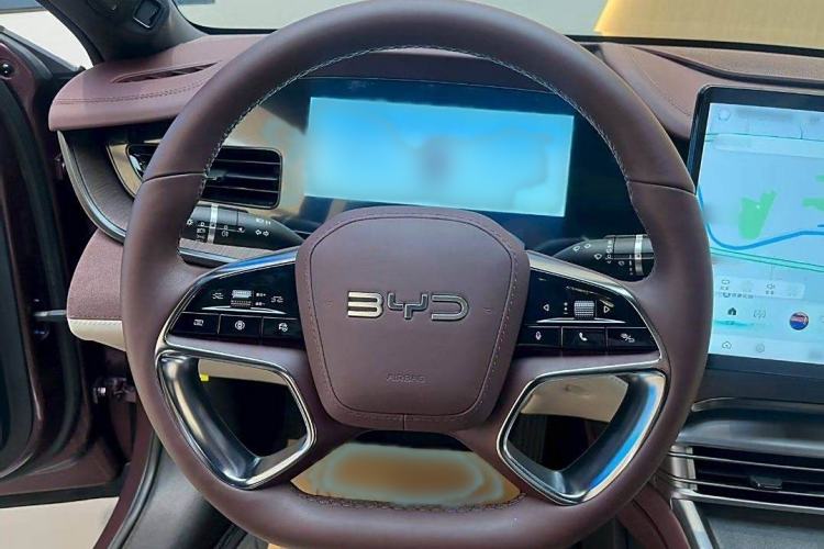 Used BYD Seal 2023 DM-i 1.5T 121km Flagship Model Interior 2