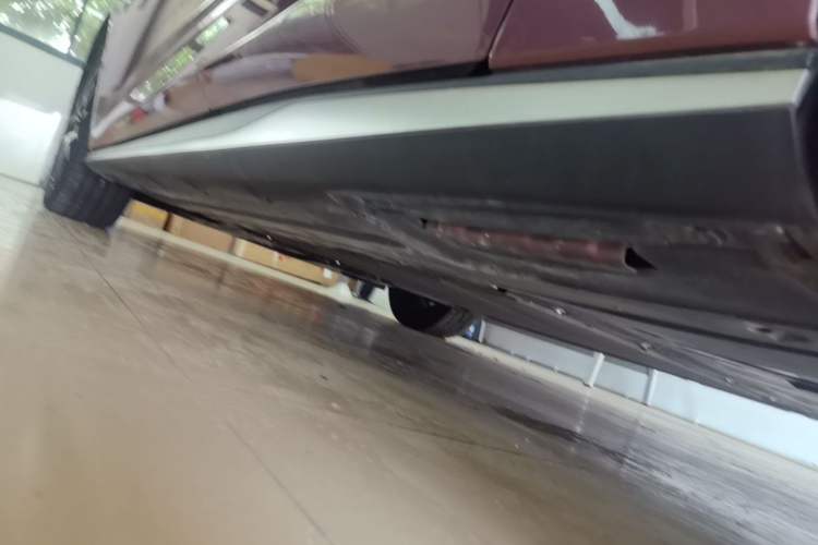 Used BYD Seal 2023 DM-i 1.5T 121km Prestige Model Left Side Sill