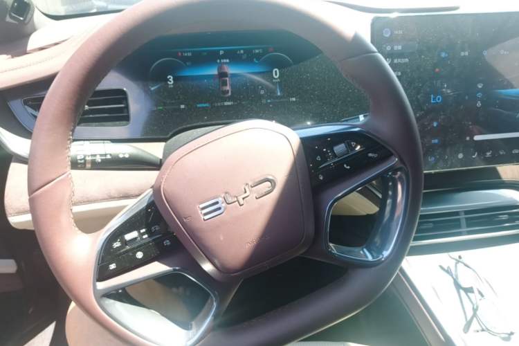 Used BYD Seal 2023 DM-i 1.5T 121km Prestige Model Steering Wheel