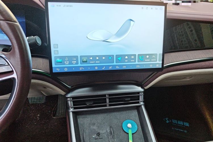 Used BYD Seal 2023 DM-i 1.5T 121km Prestige Model Audio And AC Panel