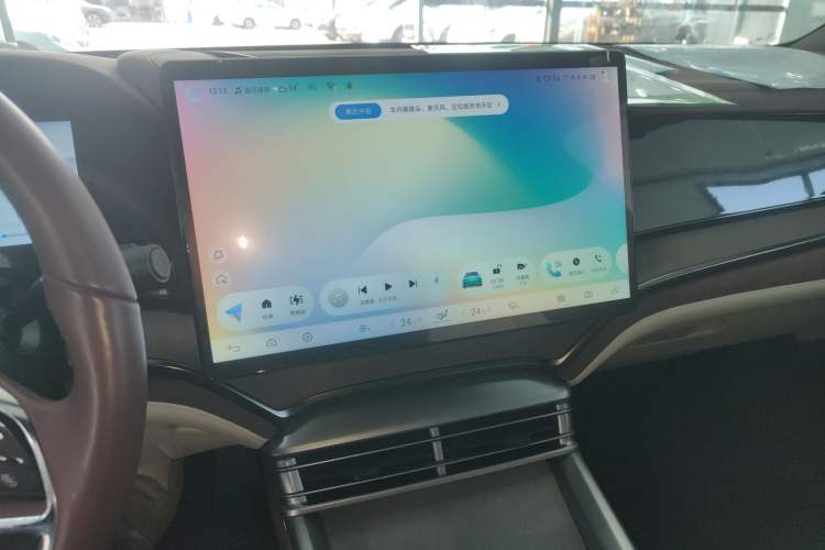 Used BYD Seal 2023 DM-i 1.5T 121km Flagship Model Audio And AC Panel