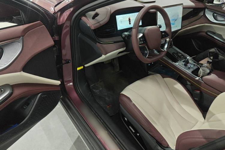 Used BYD Seal 2023 DM-i 1.5T 121km Prestige Model Driver Seat