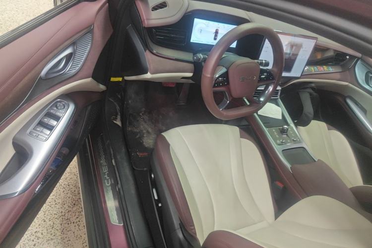 Used BYD Seal 2023 DM-i 1.5L 121km Prestige Model Driver Seat