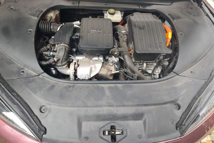 Used BYD Seal 2023 DM-i 1.5T 121km Flagship Model Engine Bay
