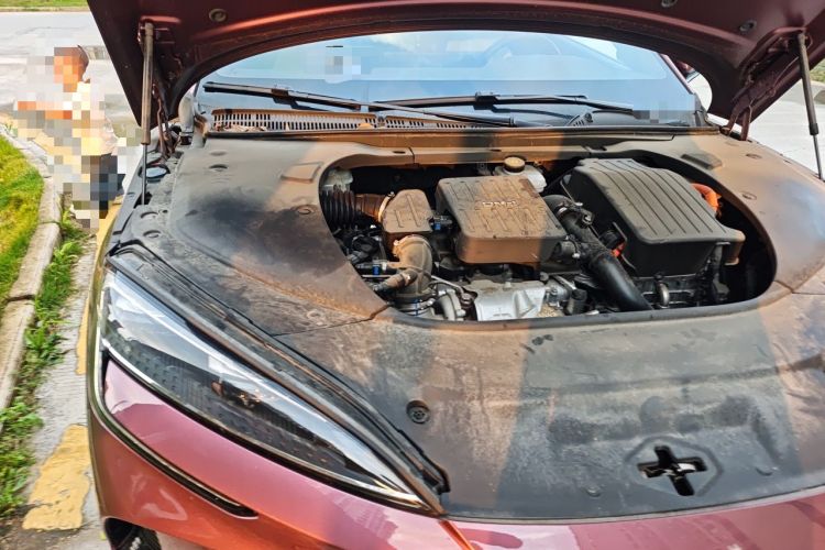 Used BYD Seal 2023 DM-i 1.5T 121km Prestige Model Engine Bay Right