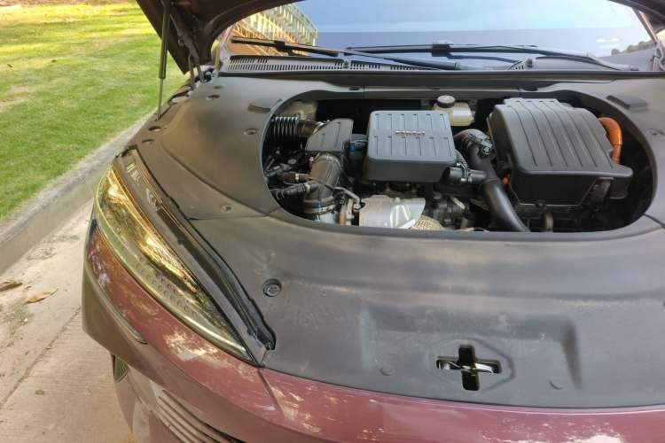 Used BYD Seal 2023 DM-i 1.5T 121km Flagship Model Engine Bay Right