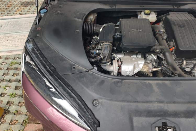 Used BYD Seal 2023 DM-i 1.5T 121km Flagship Model Engine Bay Right