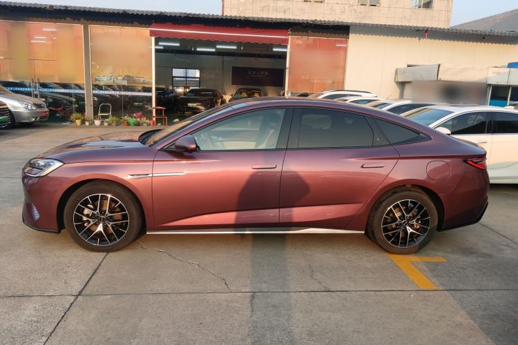 Used BYD Seal 2023 DM-i 1.5T 121km Flagship Model Exterior 3