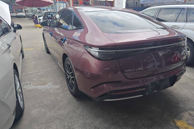Used BYD Seal 2023 DM-i 1.5L 121km Luxury Model Exterior 4