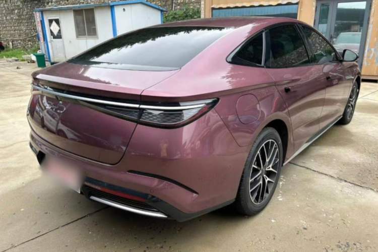 Used BYD Seal 2023 DM-i 1.5T 121km Flagship Model Exterior 5