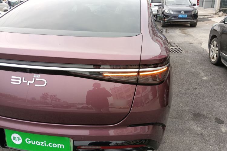 Used BYD Seal 2023 DM-i 1.5T 121km Flagship Model Exterior 6