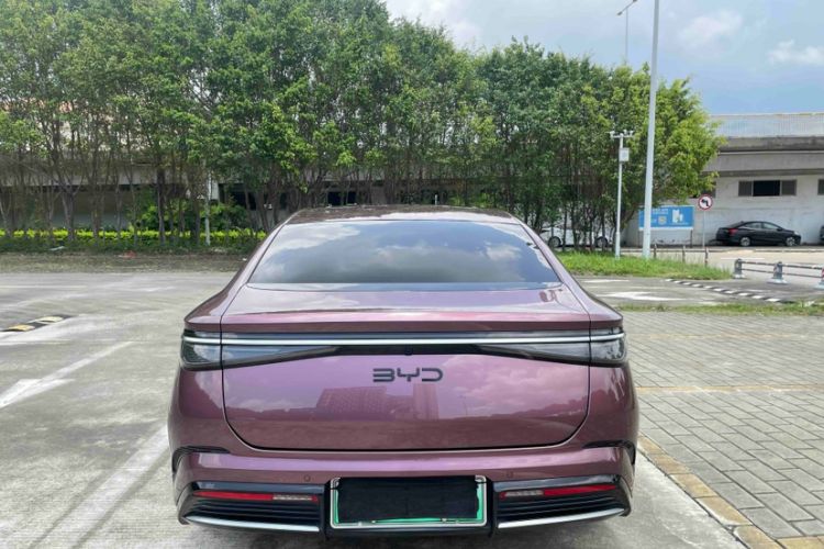 Used BYD Seal 2023 DM-i 1.5T 121km Flagship Model Exterior 7