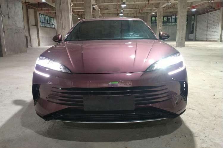 Used BYD Seal 2023 DM-i 1.5L 121km Luxury Model Front