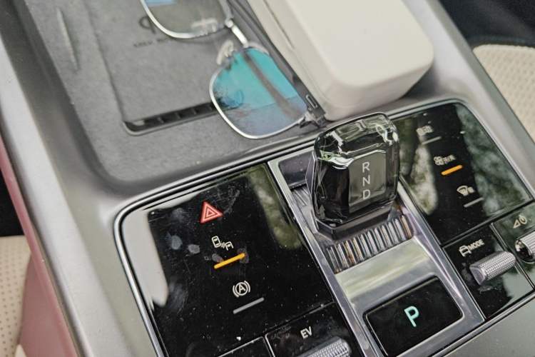 Used BYD Seal 2023 DM-i 1.5L 121km Prestige Model Gear Lever