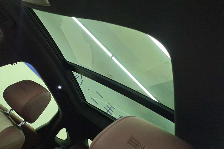 Used BYD Seal 2023 DM-i 1.5T 121km Flagship Model Headliner