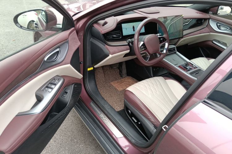 Used BYD Seal 2023 DM-i 1.5T 121km Flagship Model Interior 3
