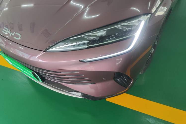 Used BYD Seal 2023 DM-i 1.5T 121km Flagship Model Left Front Headlight