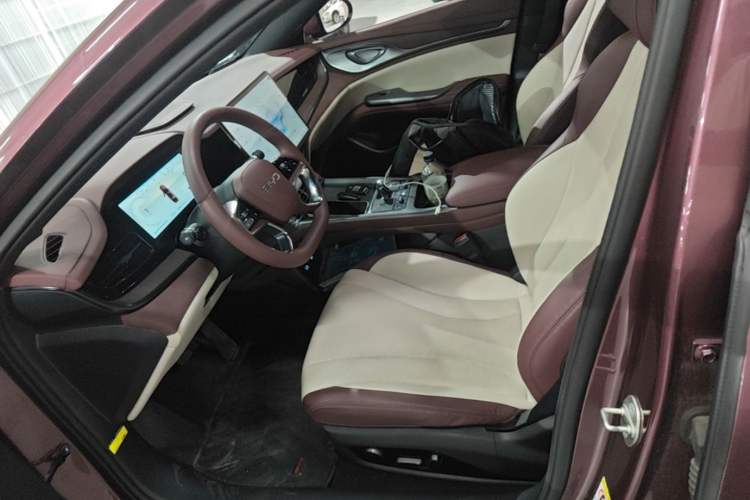 Used BYD Seal 2023 DM-i 1.5T 121km Prestige Model Left Front Seat