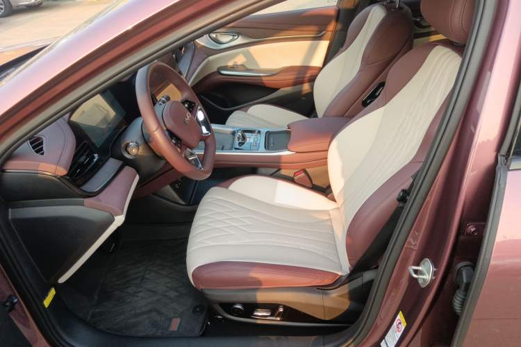 Used BYD Seal 2023 DM-i 1.5T 121km Flagship Model Left Front Seat