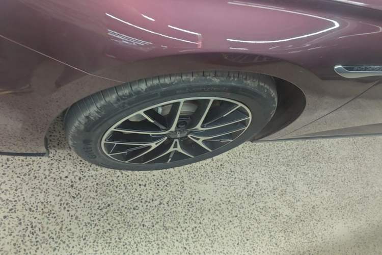 Used BYD Seal 2023 DM-i 1.5L 121km Prestige Model Left Front Wheel Hub