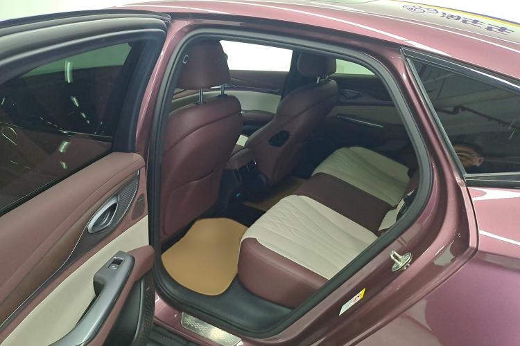 Used BYD Seal 2023 DM-i 1.5T 121km Flagship Model Left Rear Seat