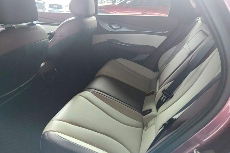 Used BYD Seal 2023 DM-i 1.5T 121km Prestige Model Left Rear Seat