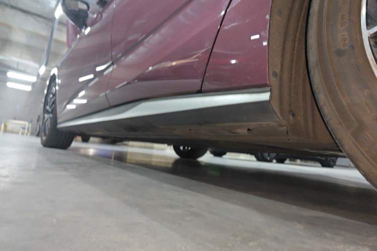Used BYD Seal 2023 DM-i 1.5T 121km Prestige Model Left Side Sill