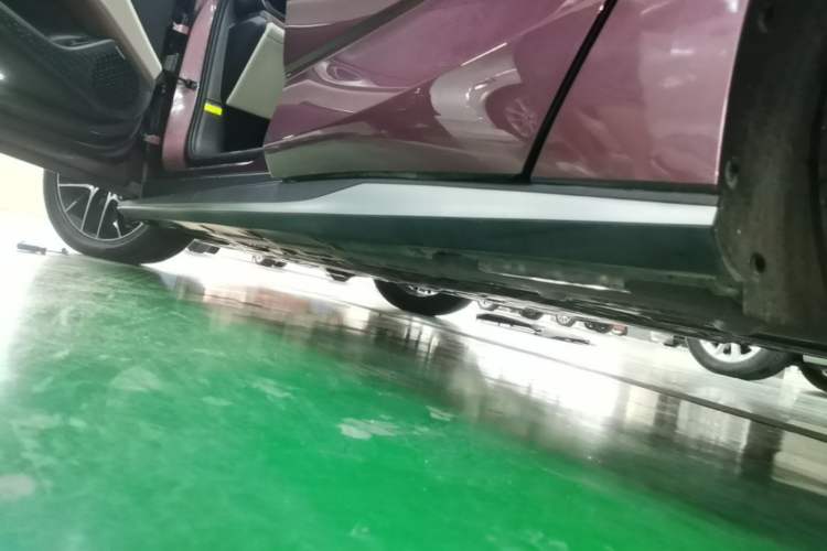 Used BYD Seal 2023 DM-i 1.5T 121km Flagship Model Left Side Sill