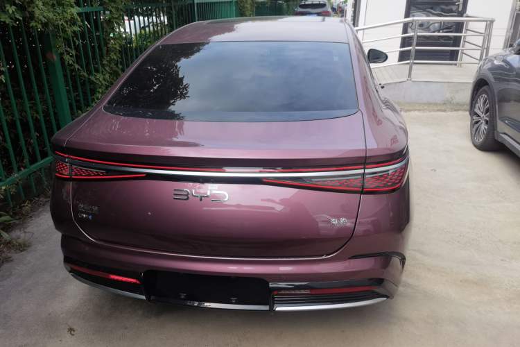 Used BYD Seal 2023 DM-i 1.5T 121km Flagship Model Rear