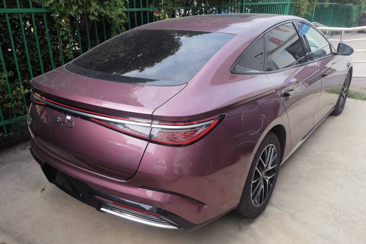 Used BYD Seal 2023 DM-i 1.5T 121km Flagship Model Rear Right 45 Deg