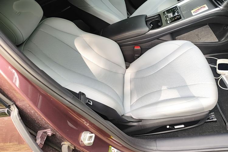Used BYD Seal 2023 DM-i 1.5L 121km Luxury Model Right Front Seat