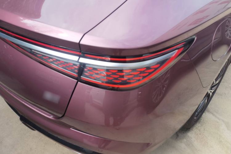 Used BYD Seal 2023 DM-i 1.5T 121km Flagship Model Right Rear Taillight