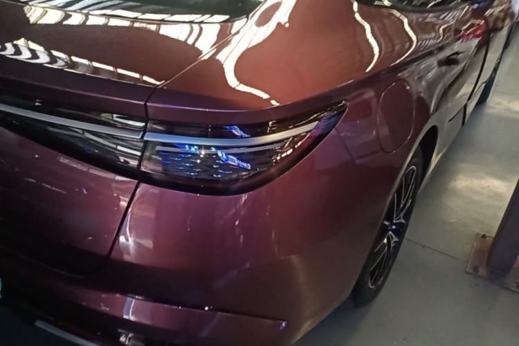 Used BYD Seal 2023 DM-i 1.5T 121km Flagship Model Right Rear Taillight