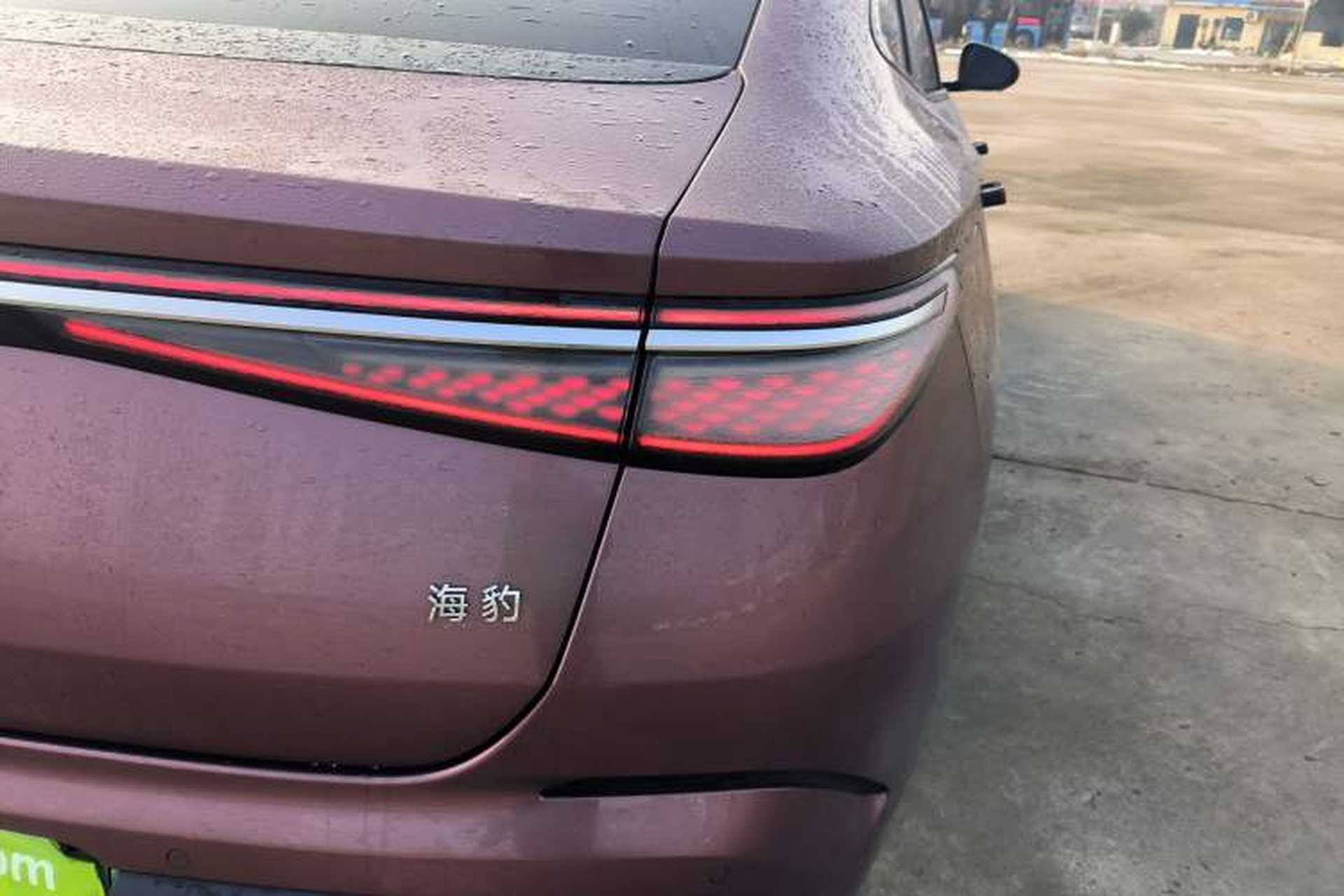 Used BYD Seal 2023 DM-i 1.5T 121km Prestige Model Right Rear Taillight