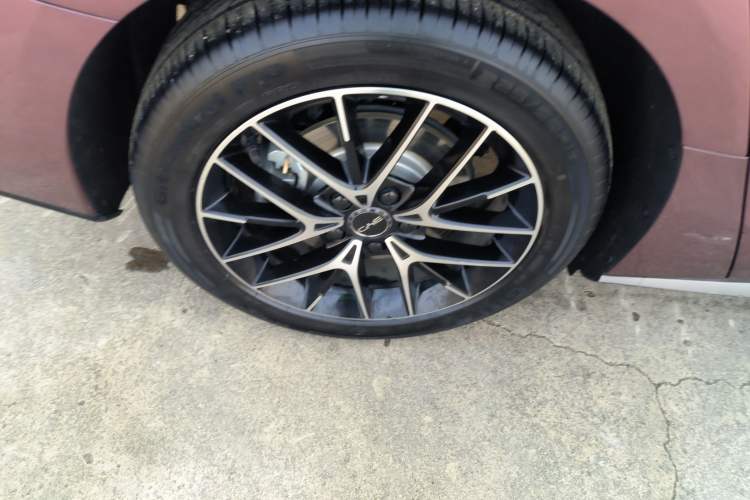 Used BYD Seal 2023 DM-i 1.5T 121km Prestige Model Right Rear Wheel Hub