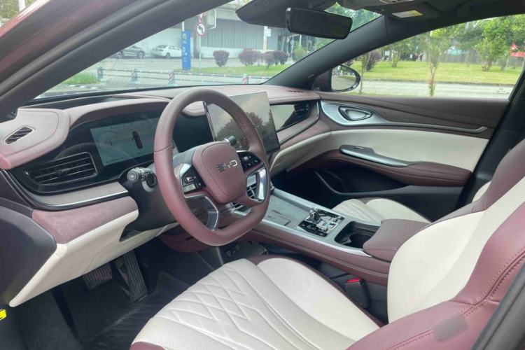 Used BYD Seal 2023 DM-i 1.5T 121km Flagship Model Steering Wheel