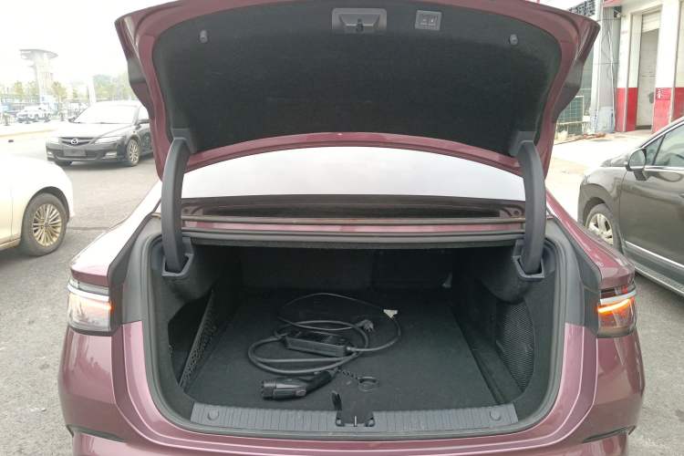 Used BYD Seal 2023 DM-i 1.5T 121km Flagship Model Trunk