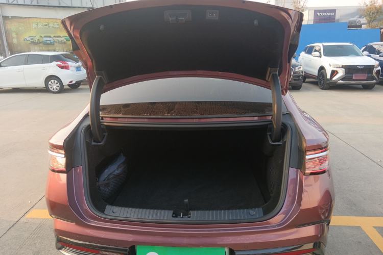 Used BYD Seal 2023 DM-i 1.5T 121km Flagship Model Trunk