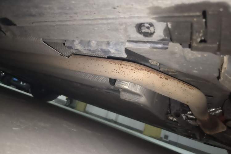 Used BYD Seal 2023 DM-i 1.5T 121km Flagship Model Chassis Front Right