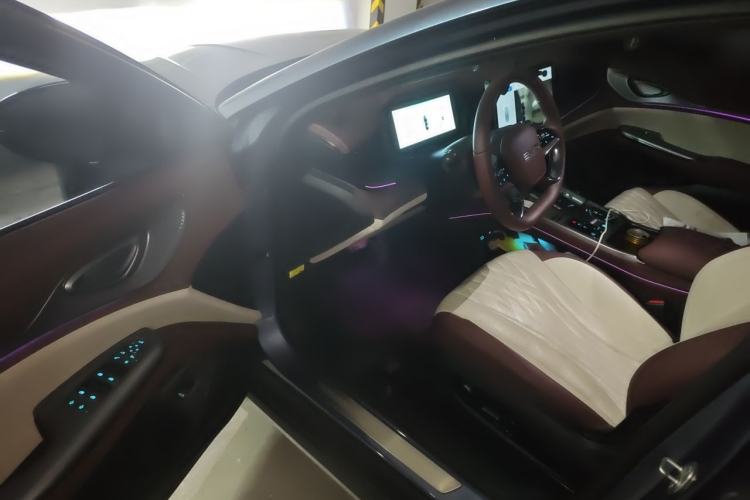 Used BYD Seal 2023 DM-i 1.5T 121km Flagship Model Driver Seat
